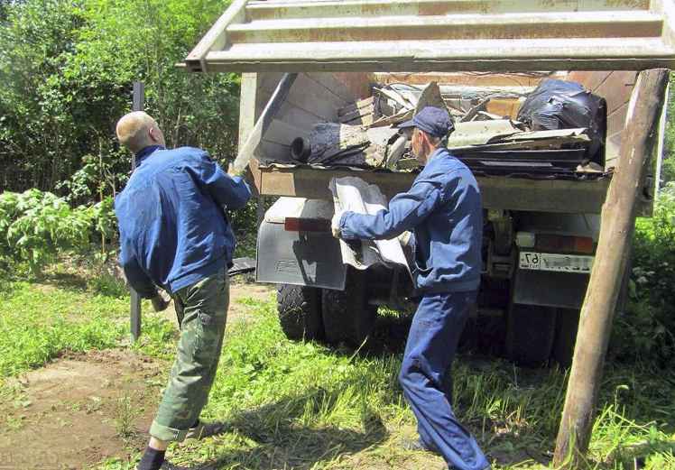 Вывоз мусора с дачного участка с грузчиками по Вологде